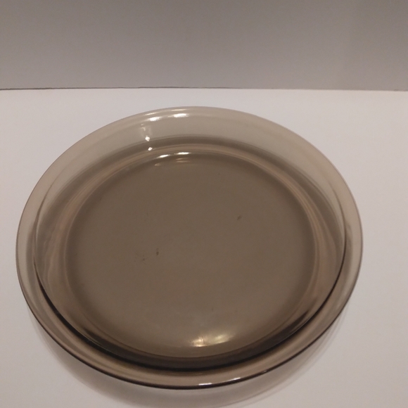 Vintage PYREX #209 Amber Brown Glass Pie Plate 9" Dia. 23 cm - Picture 1 of 6